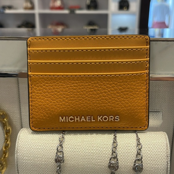 MICHAEL KORS
Large Pebbled Leather Card Holder Case
Cider
NWT - Picture 13 of 16